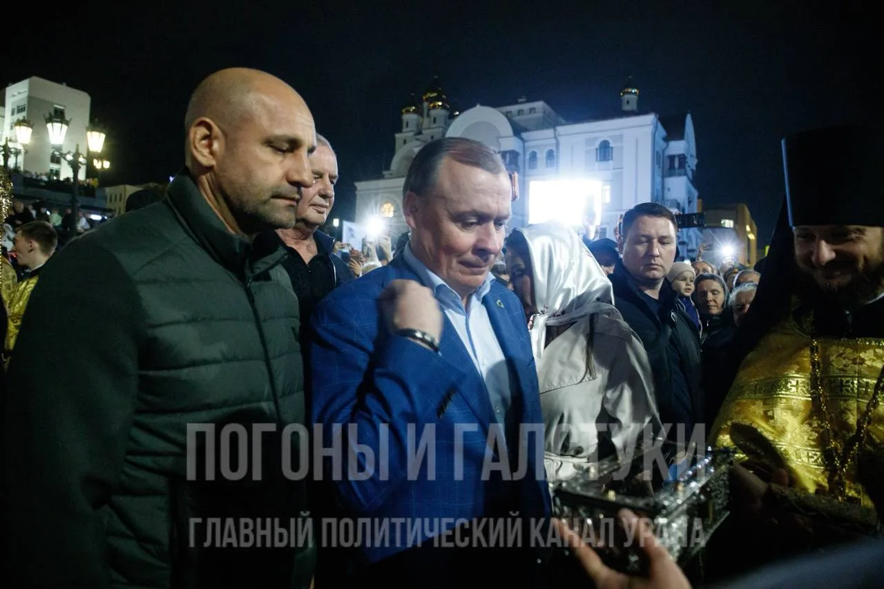 VIP съехались в главный храм Екатеринбурга ради святыни из Греции. В уральскую столицу ...