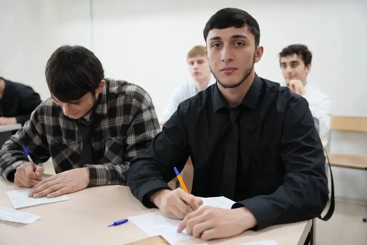 А мы вновь «Заглянули на пару»👀