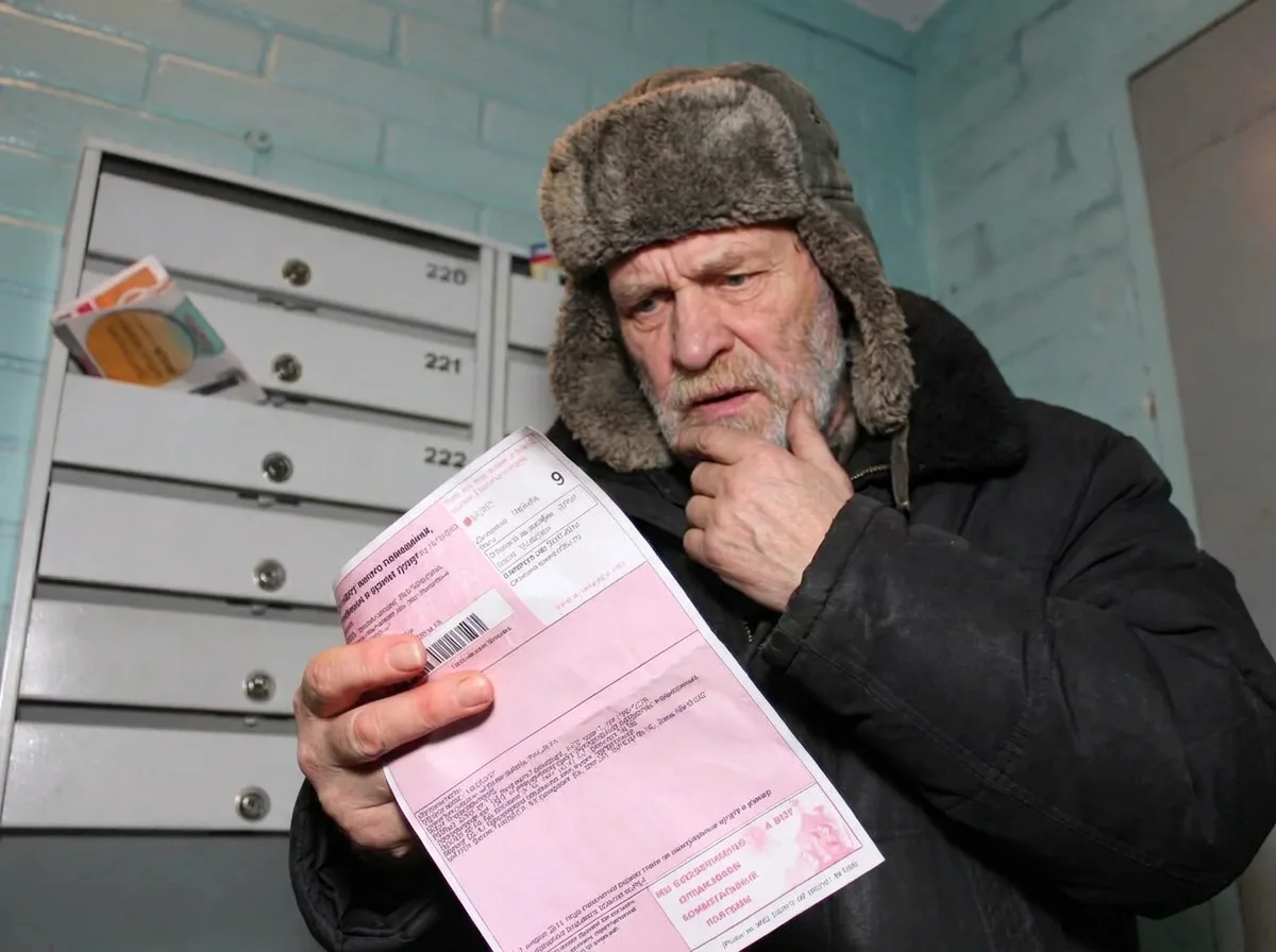 Помните, как в советской школе двоечники виртуозно подделывали родительскую роспись в д...