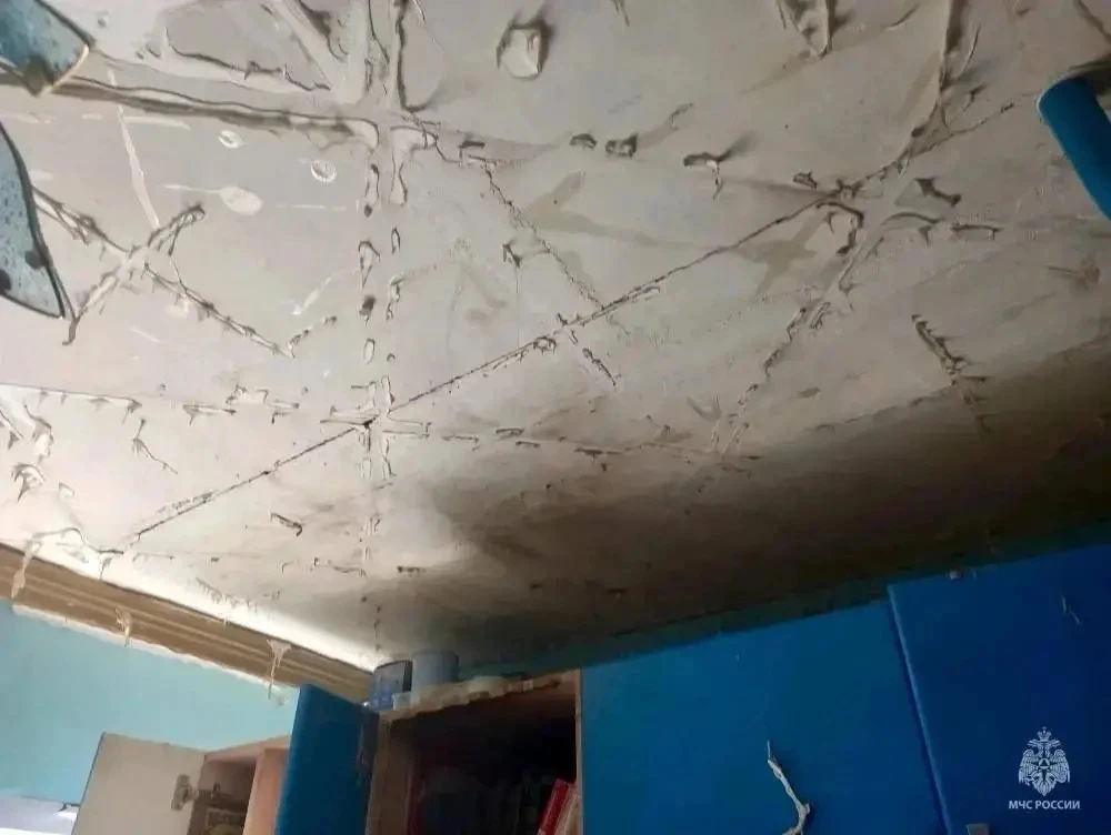 В Ртищево при пожаре в пятиэтажке пострадали двое 12-летних мальчиков.

По данным экстренных служб, 