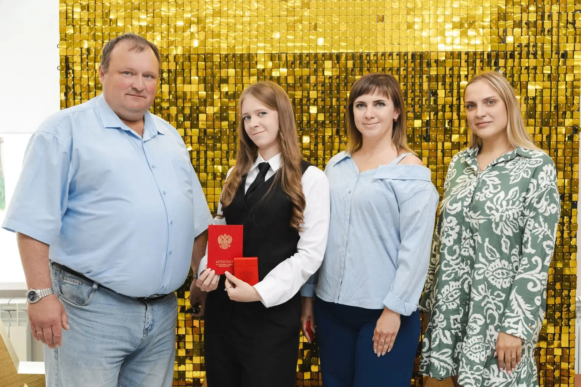 Золотой фонд Богородского округа: наши медалисты в числе лучших! 👏🏆

В Молодёжном центре «Круг» со