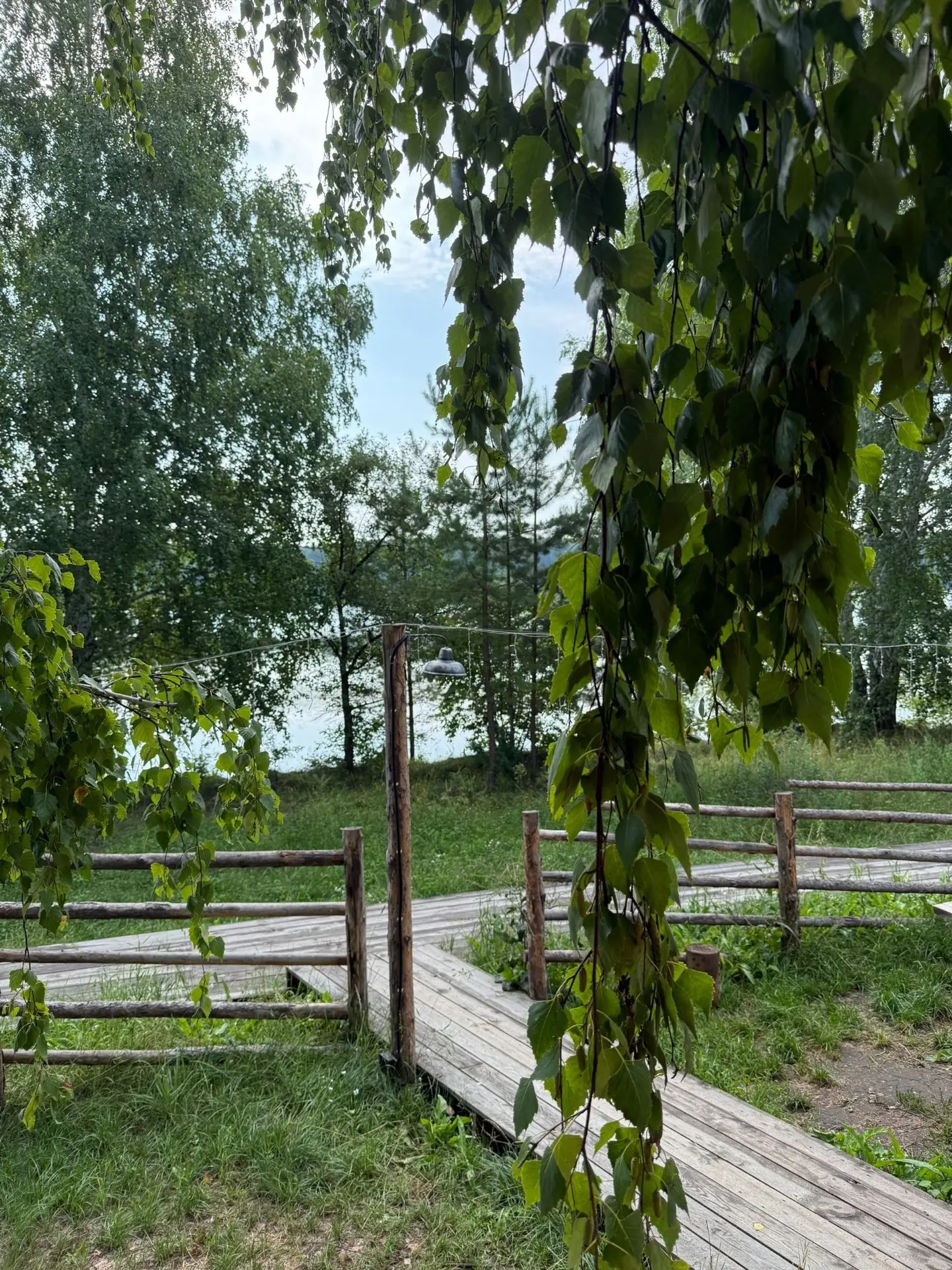 Друзья, вот и июль подошел к концу🌱. 

Лето радует нас хорошей летней погодой, а мы, в свою очередь