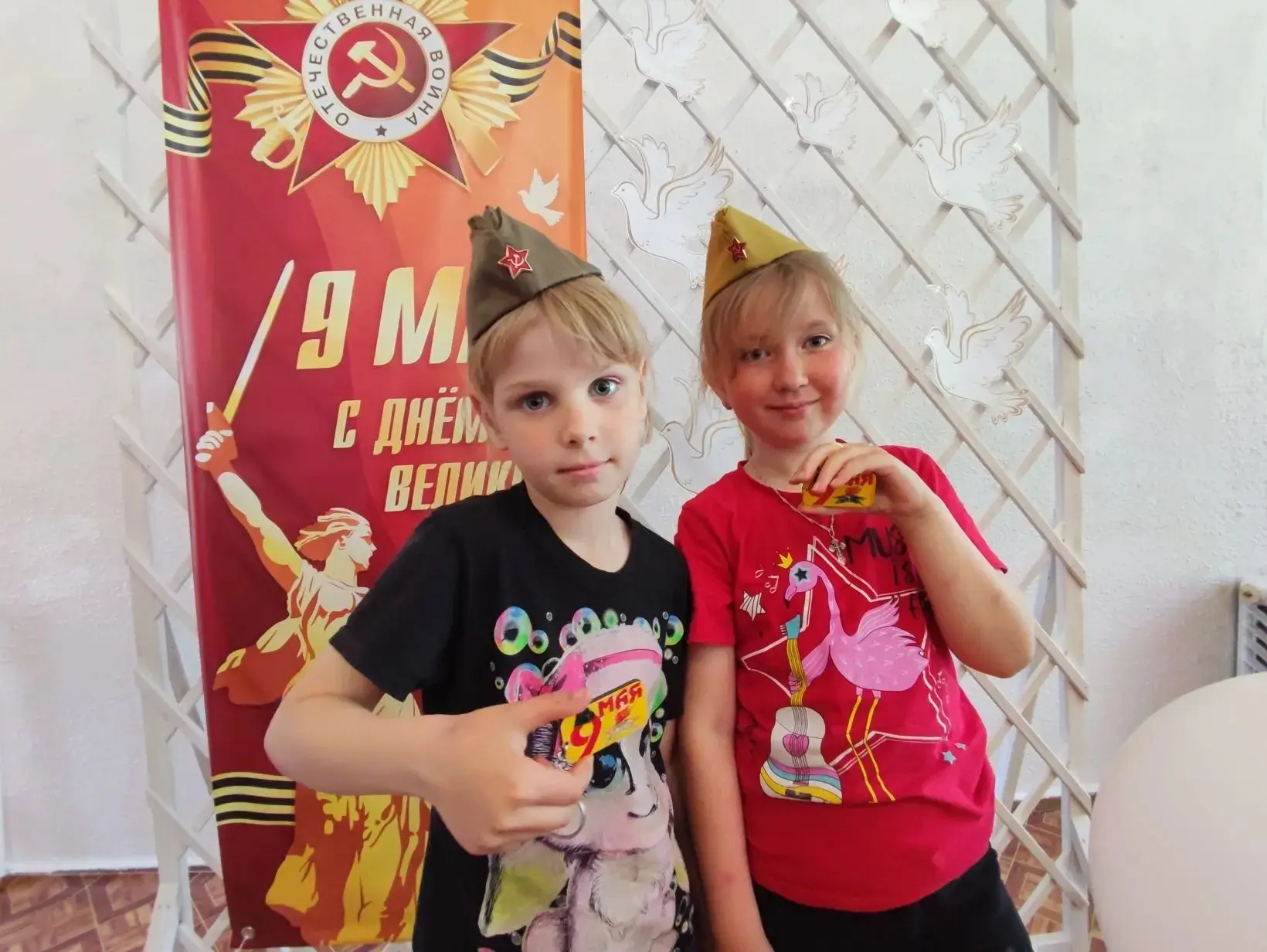 В Петровской библиотеке на базе БУ "КЦСОН Омского района" прошел мастер-класс «Памятный...