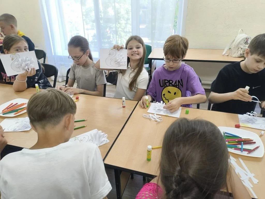 4 июня 2026 года в Центральной городской библиотеке прошел мастер-класс «Царевна-Лебедь» для детей и