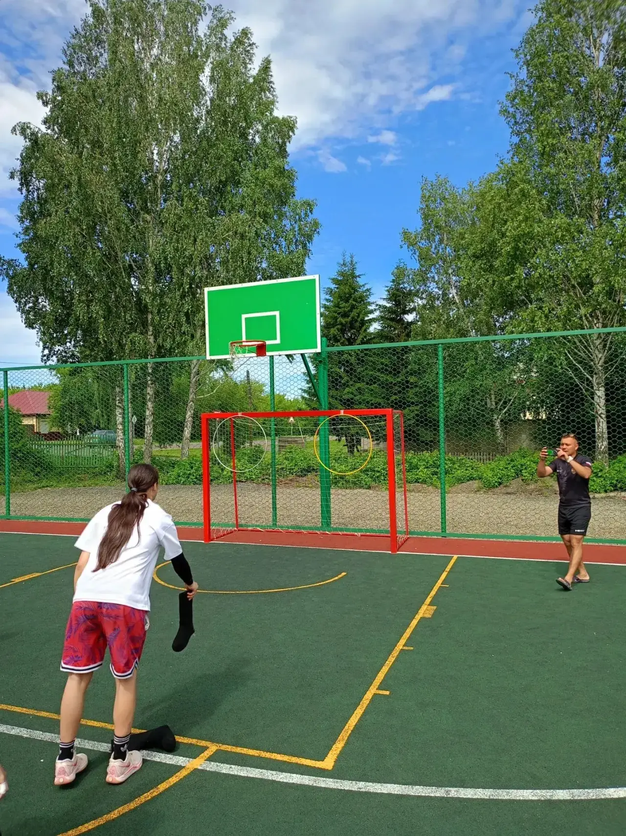 Веселье без гаджетов: на фестивале в Иланском ожили любимые народные игры 🎉

19 июня стадион «Локом