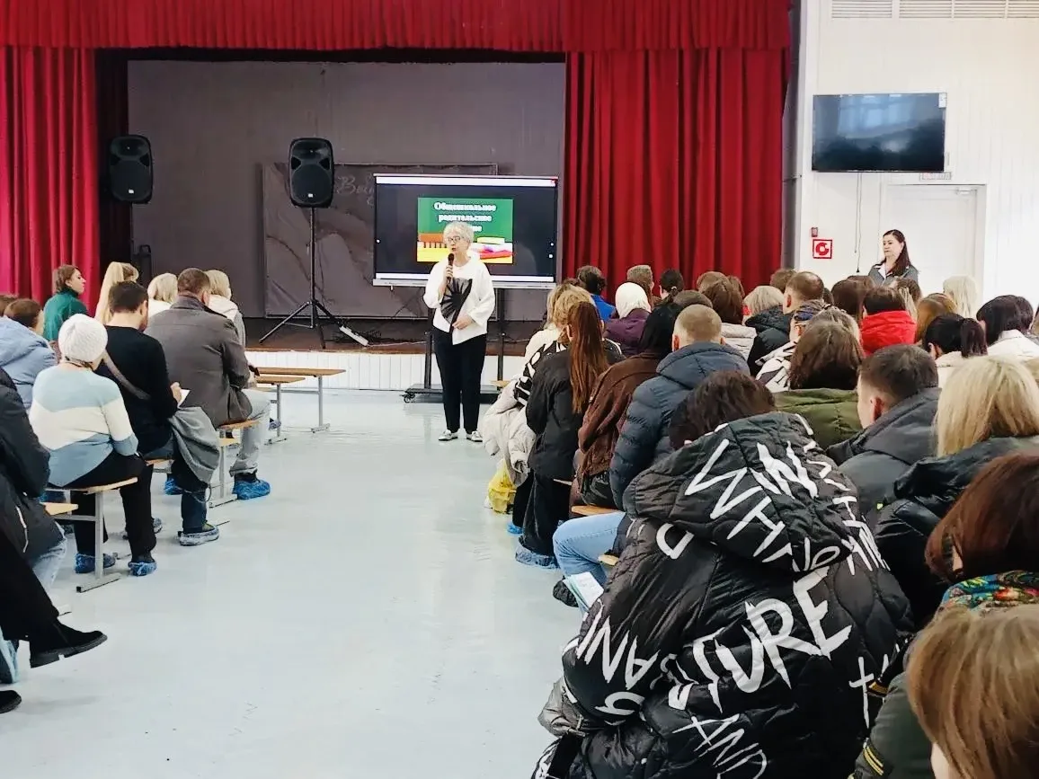 #новости@mediaproject ПРОФОРИЕНТАЦИЯ👮‍♀️🧑‍🍳👨‍🚒👨‍✈️ Знаете ли вы, что более 60% выпускников сегодня р