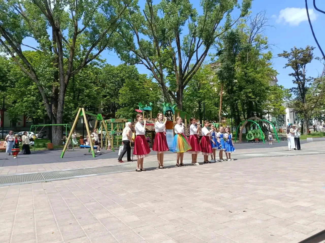 🎉 День семьи, любви и верности: тепло, радость и единение! 🎉

Вчера  воспитанники нашего лагеря ст