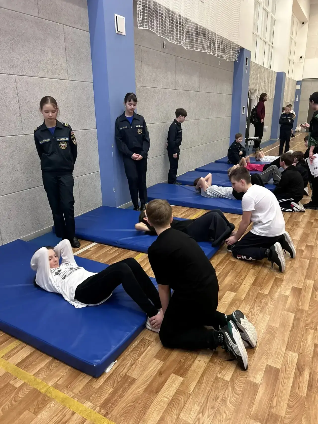 В районном этапе «Президентских состязаний» приняла участие команда 5г класса. Состав команды:  Безр