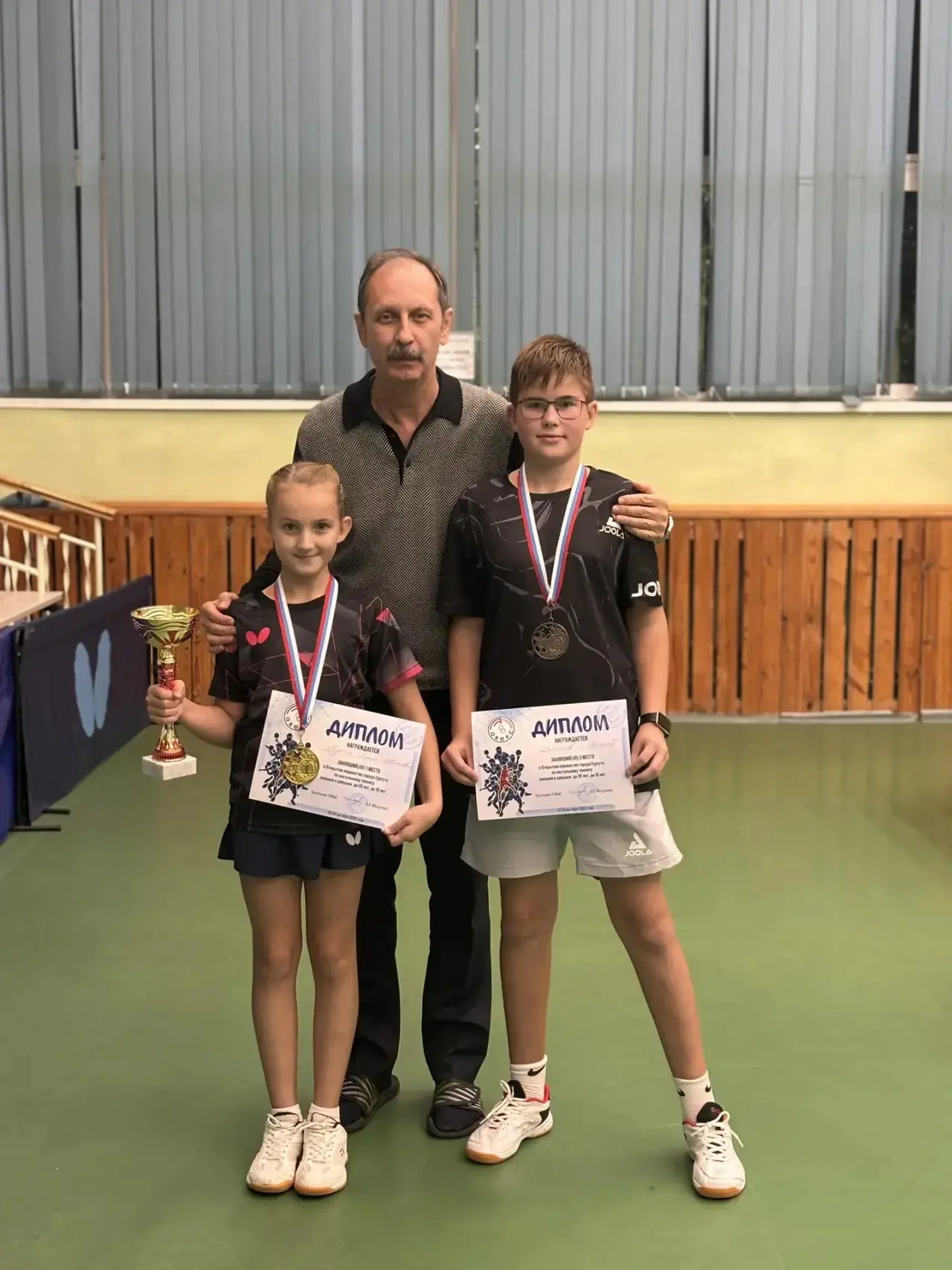 🏓 Наши спортсмены — в числе сильнейших на открытом первенстве Сургута!