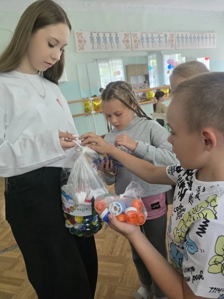 Сегодня мы приоткрываем двери в наш отряд «Тетрис 1» и с радостью расскажем, чем мы живем.

Главное 