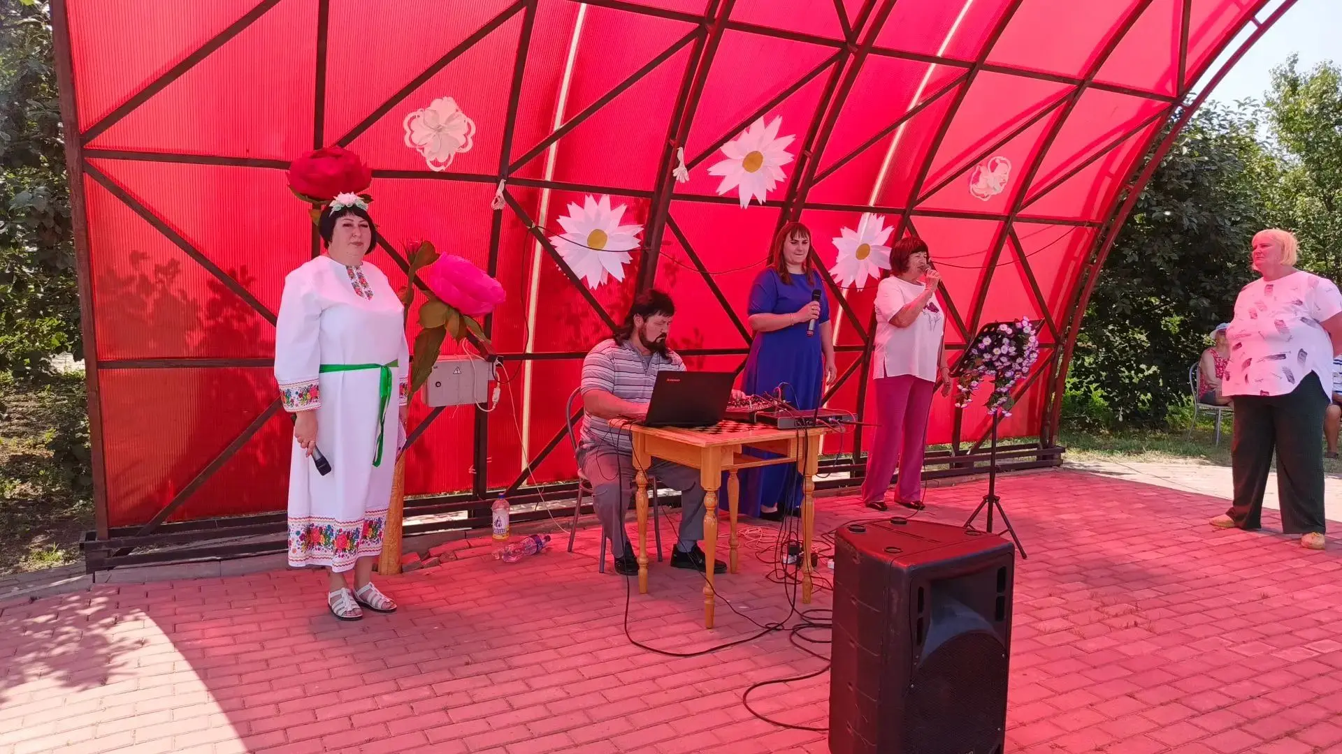 ❤️ В День семьи, любви и верности, творческий коллектив Таловского ДК приняли участие в...