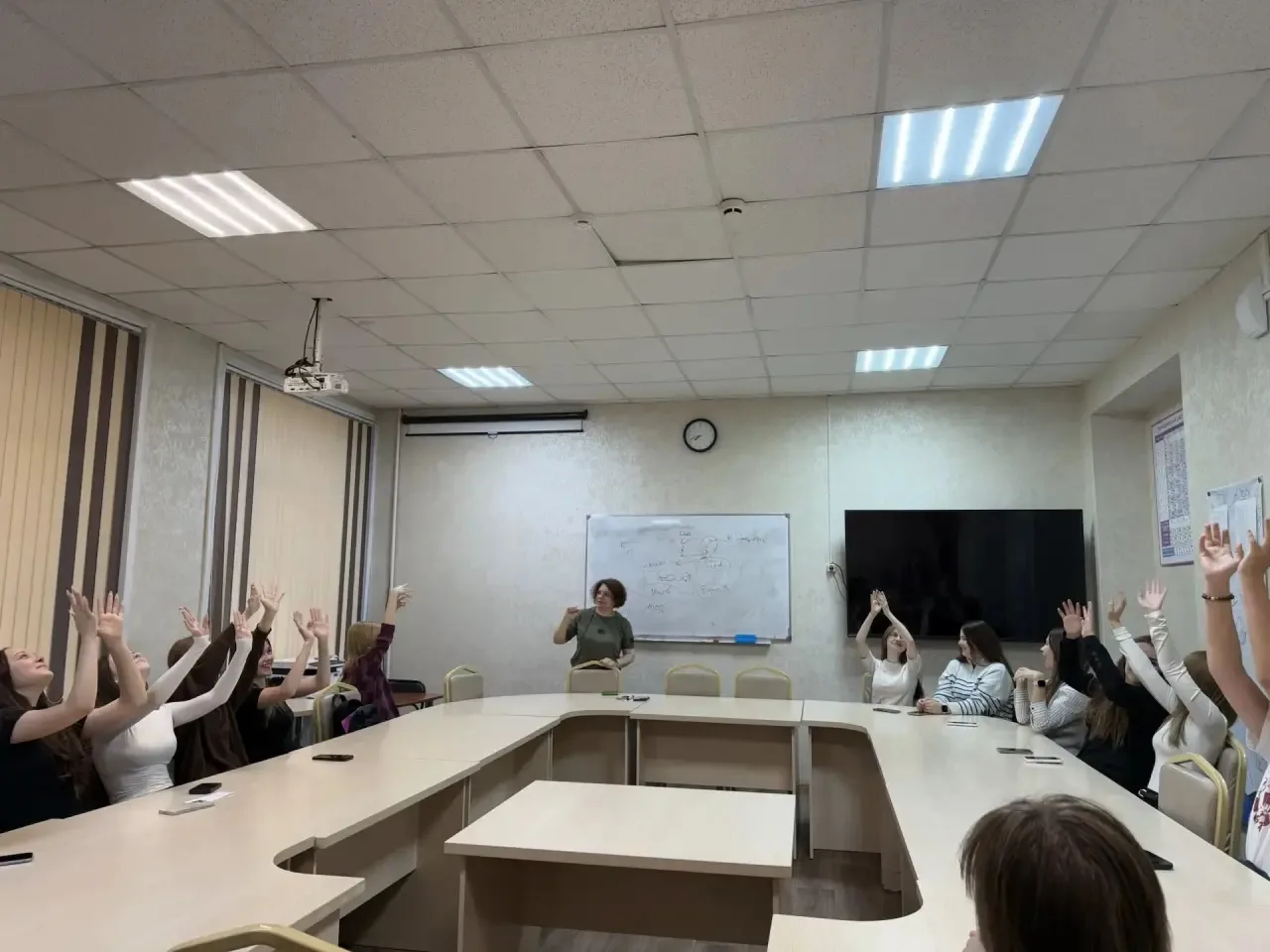 ✨ Встреча с психологом для выпускников ✨ Сегодня для учащихся одиннадцатых классов прошла полезная в