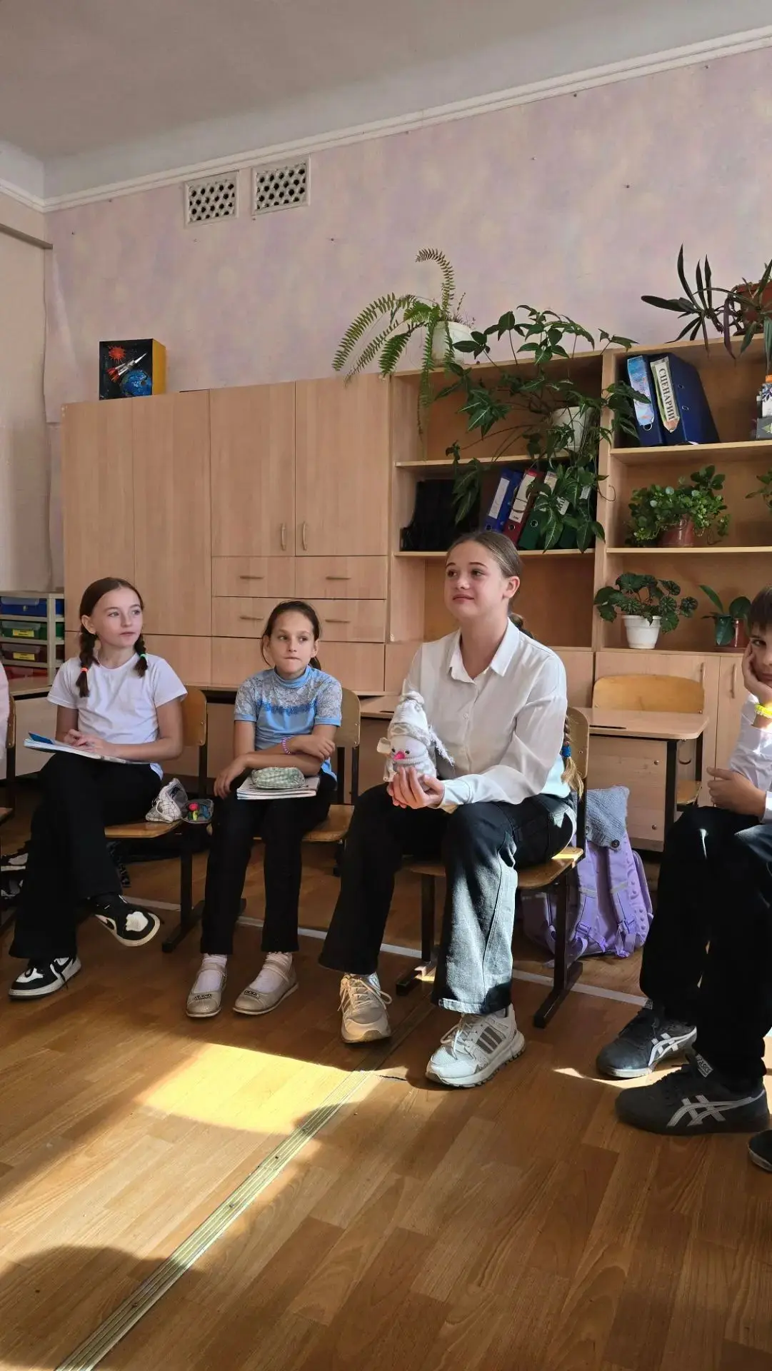 🤝 Командный дух с первого дня: 5-А и 5-Б прошли тренинги на сплочение!