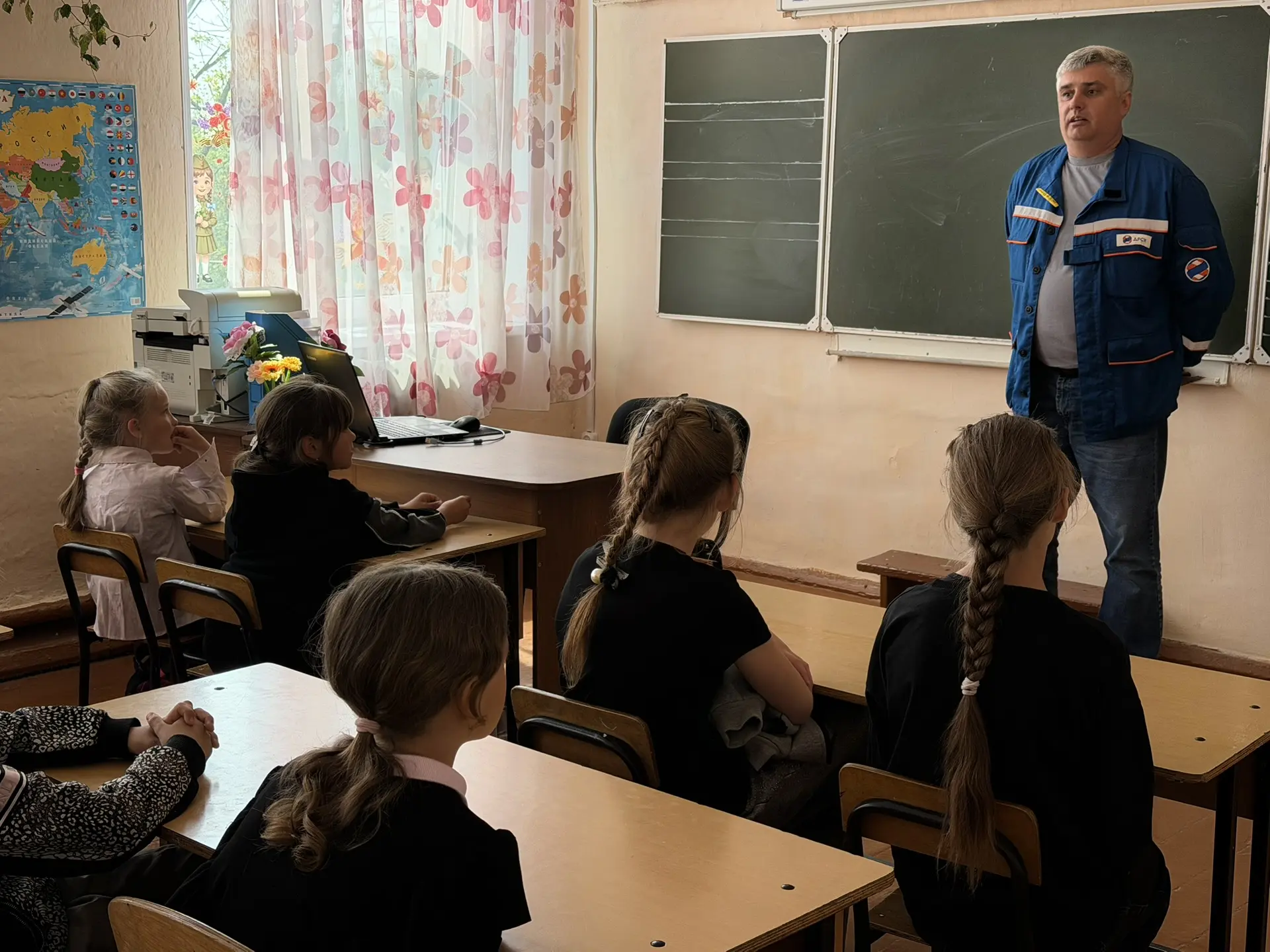 🔌 15 мая состоялась важная встреча для наших учеников! Представитель Дальневосточной р...