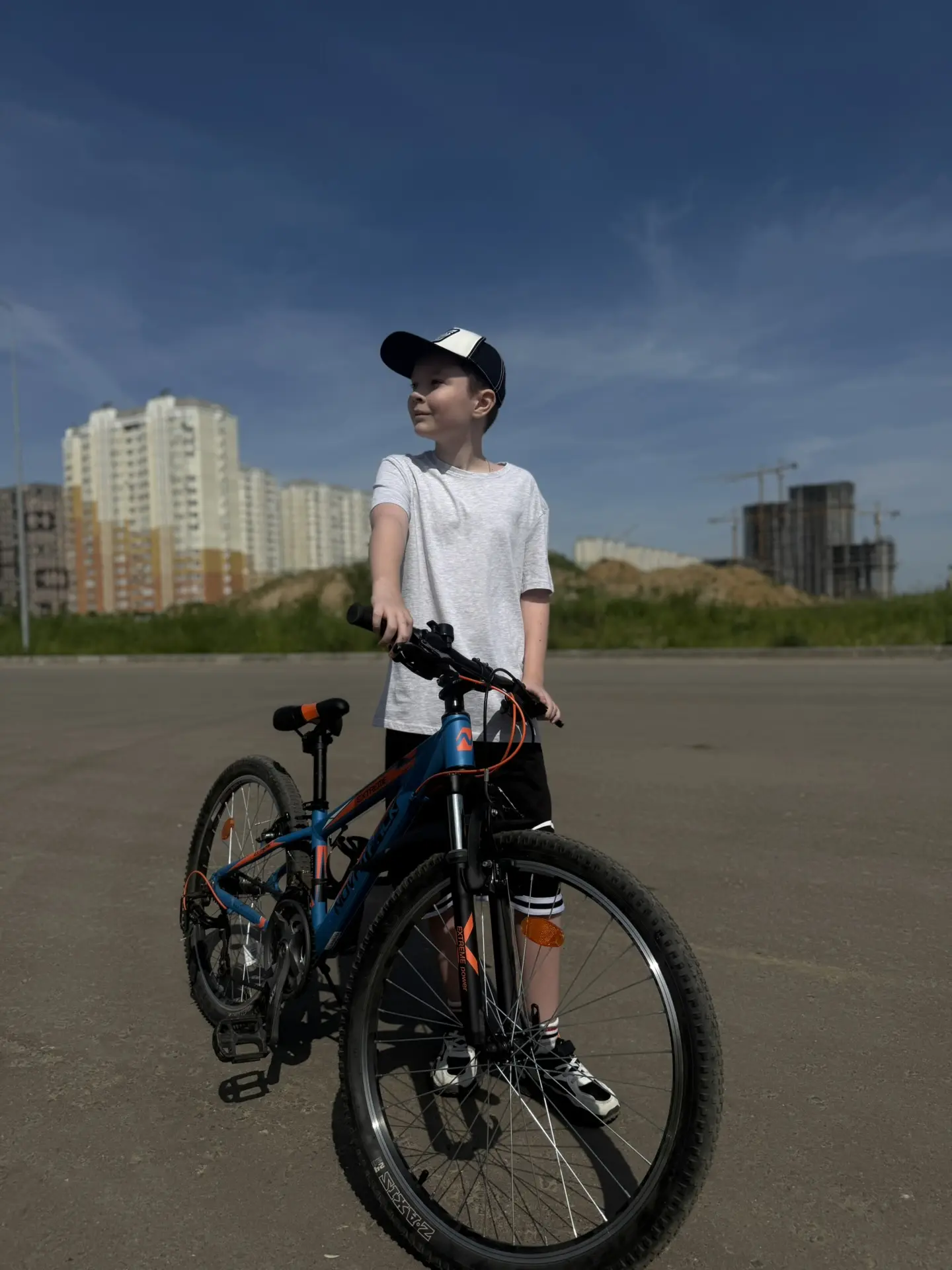 Велопрогулки с ребёнком: удовольствие и польза для всей семьи 🚲

Сегодня хочу поговорить о том удов