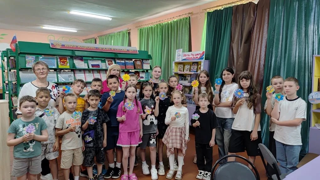 ☀️ДОЛ "СОЛНЫШКО". ДЕНЬ 17.
😀Сегодня в нашем лагере День дружбы. 
Мы участвовали в игре "Давай дружи