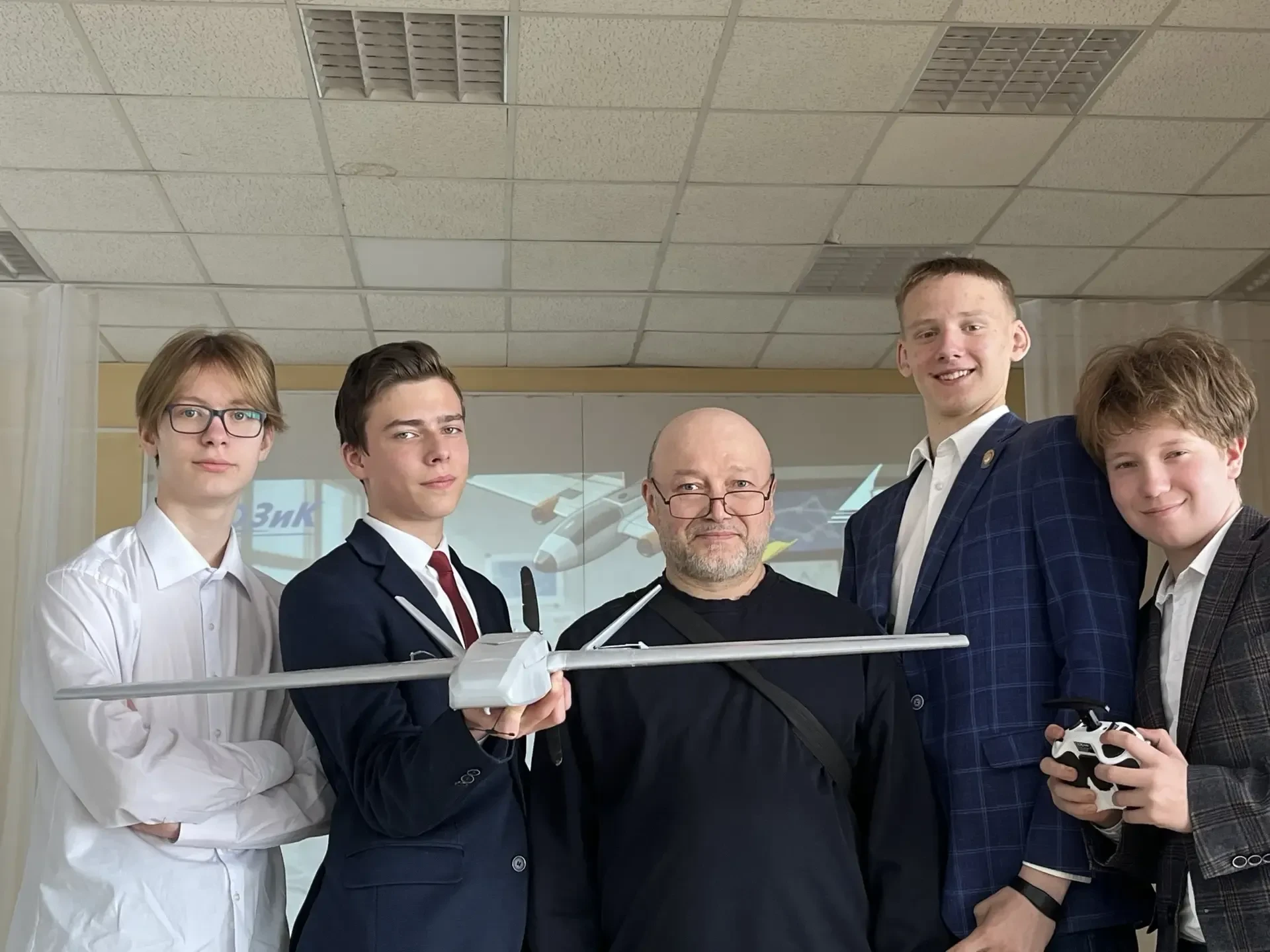 Взлет в будущее: юные инженеры покоряют небо                                                        