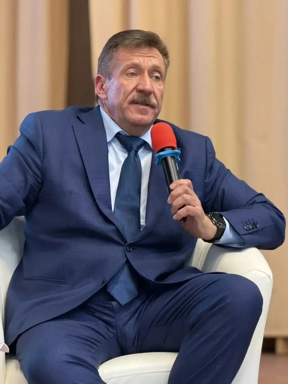 Он провел 14 лет в американской тюрьме по сфабрикованному делу и не сломался. Не предал. Остался вер