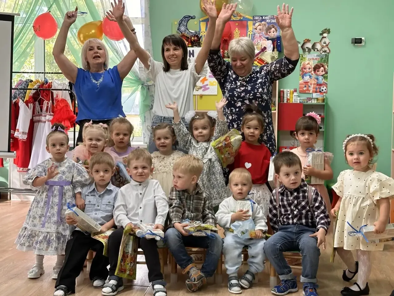 Прощай, ясельная группа! Здравствуй, новый этап: «Калинка» и «Малинка» повзрослели

Вот и пролетел е