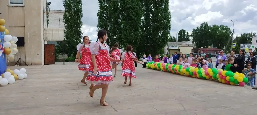 ☀👫👫👫 Лето наступило! ⁣⁣⠀
А вместе с ним и каникулы - прекрасная, любимая, долгожданная пора! Врем