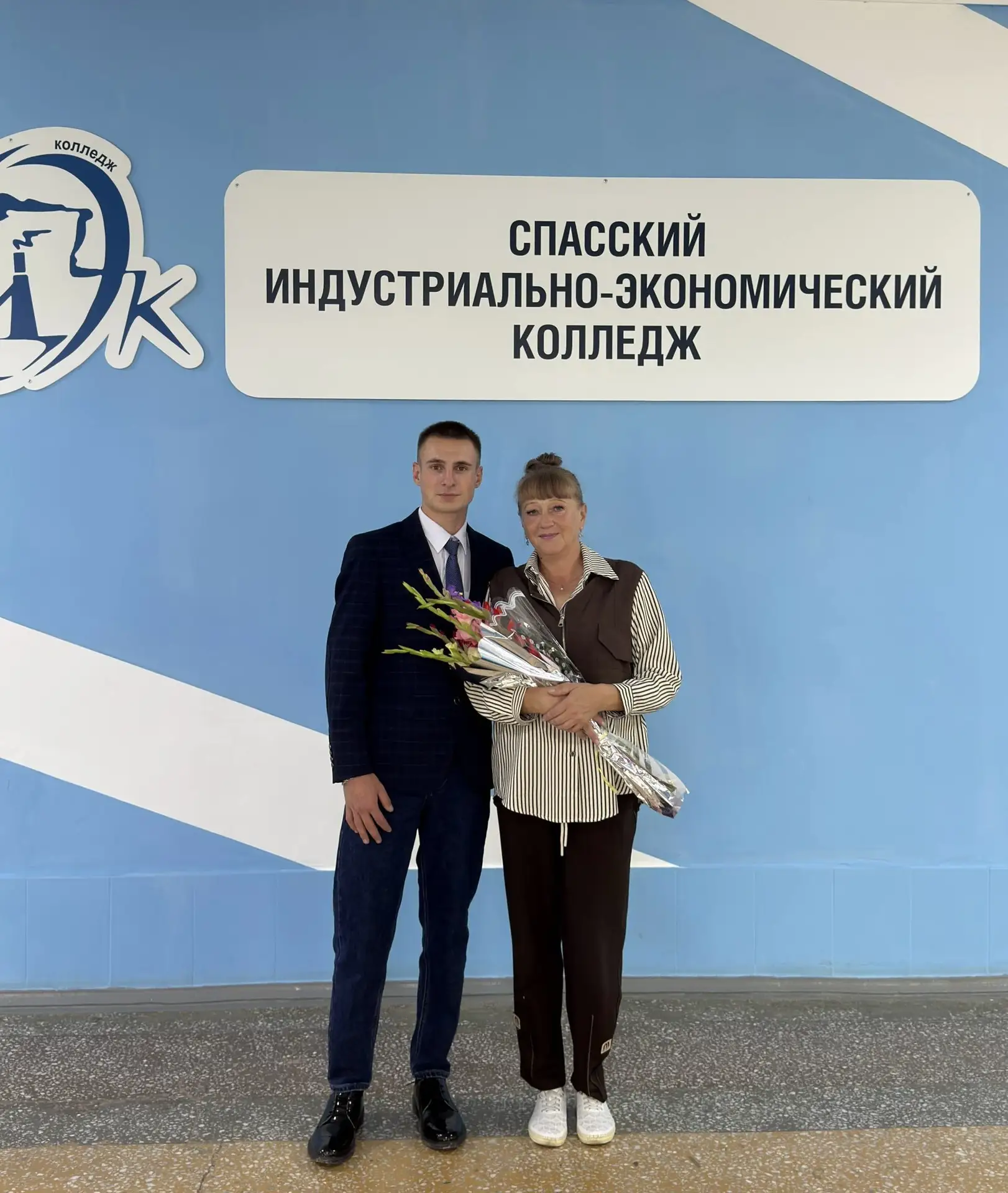 📚 Неожиданный, но вдохновляющий поворот: от гаечного ключа к указке!