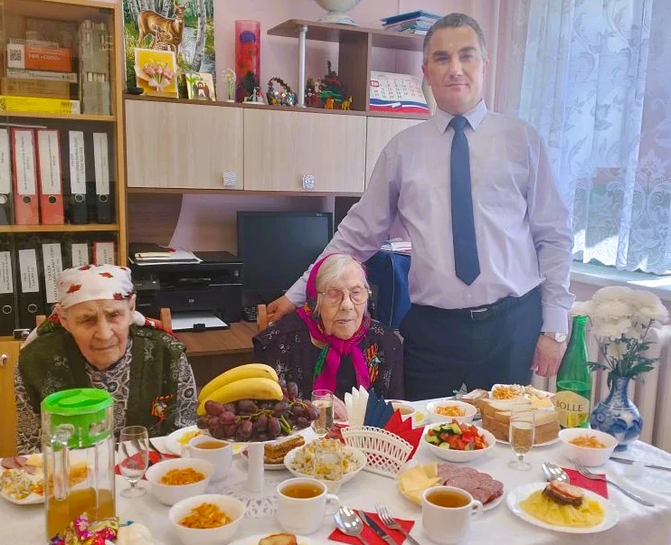 🍰🍰🍰В честь 81-й годовщины Победы в Великой Отечественной войне в Исетском доме социа...