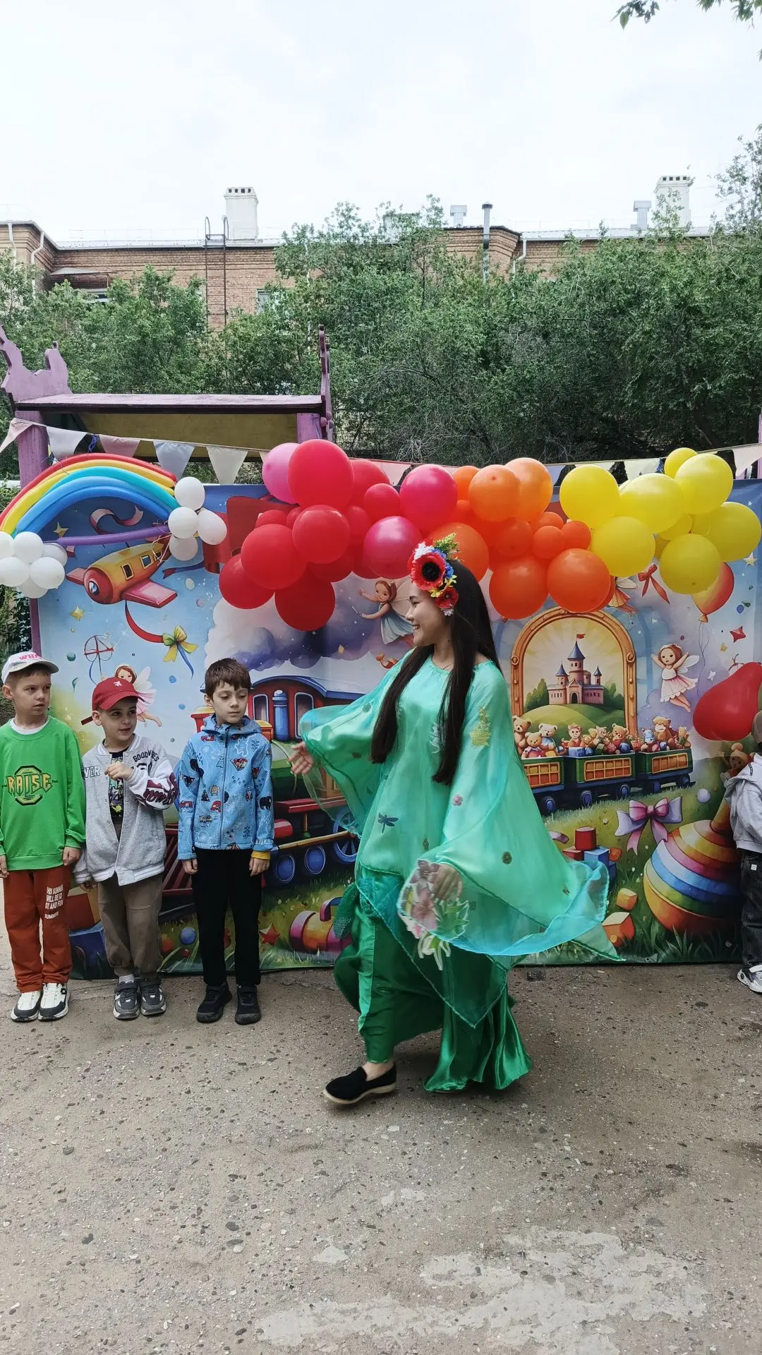 ☀️Лето - самое любимое и радостное время года для всех детей на нашей зелёной планете. Это весёлый о