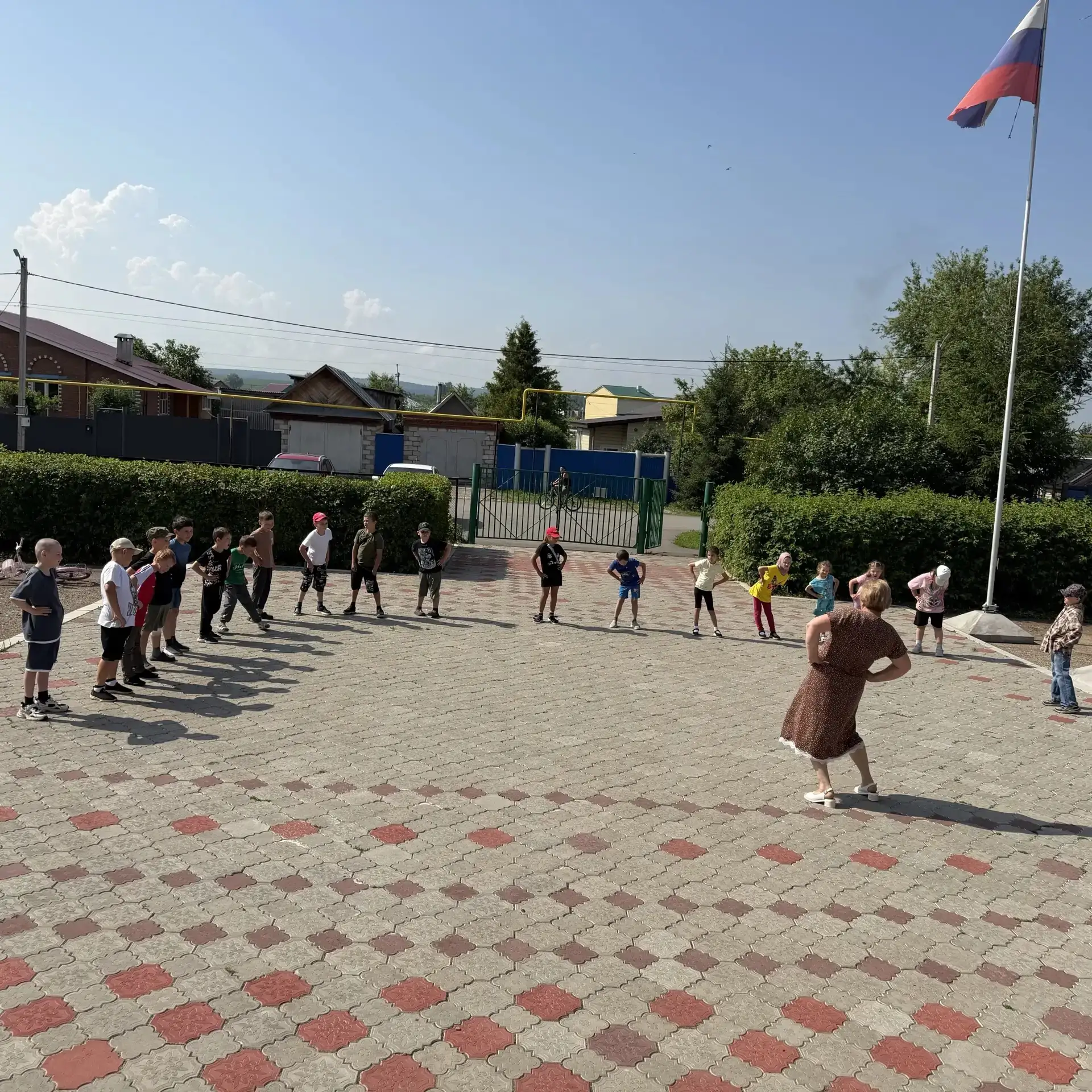 🌞 Десятый день в нашем лагере: Заряжаемся здоровьем и летом!
Сегодня в пришкольном лагере прошёл те