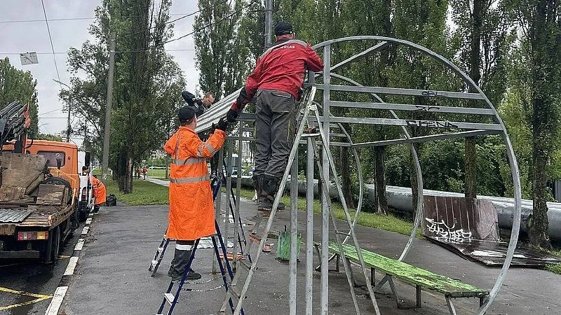 ⚡️Остановку на перекрестке Раздольной и Металлургов уже восстанавливают после непогоды

Ветер сорвал