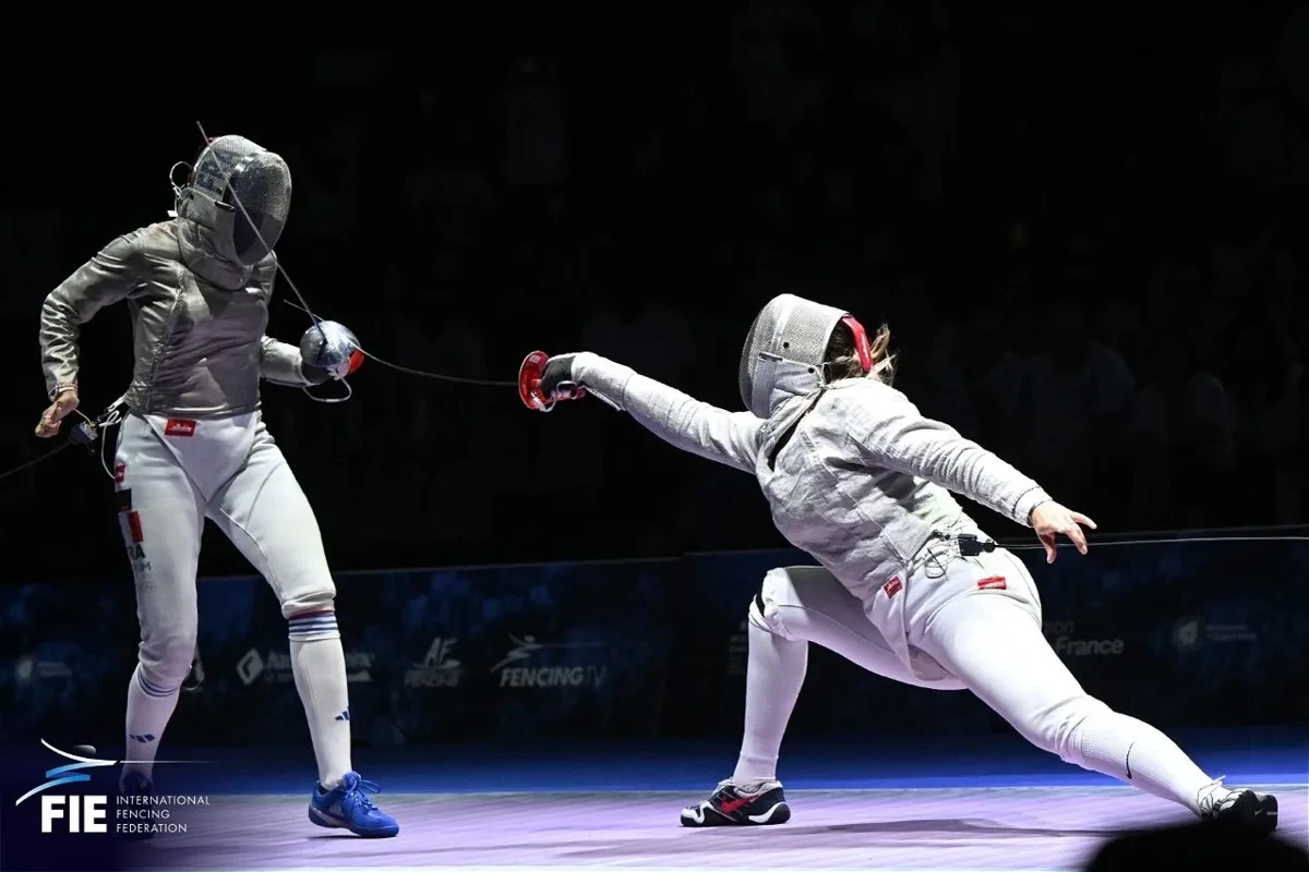 ⚔️ Фехтовальщица из Зеленограда Александра Михайлова стала чемпионкой Европы в команде