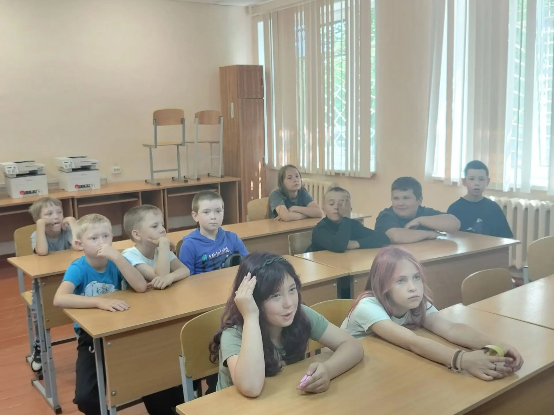 Сегодня в нашем летнем школьном лагере "Солнышко" состоялся День цифры «Как ходить на квантах» — и э