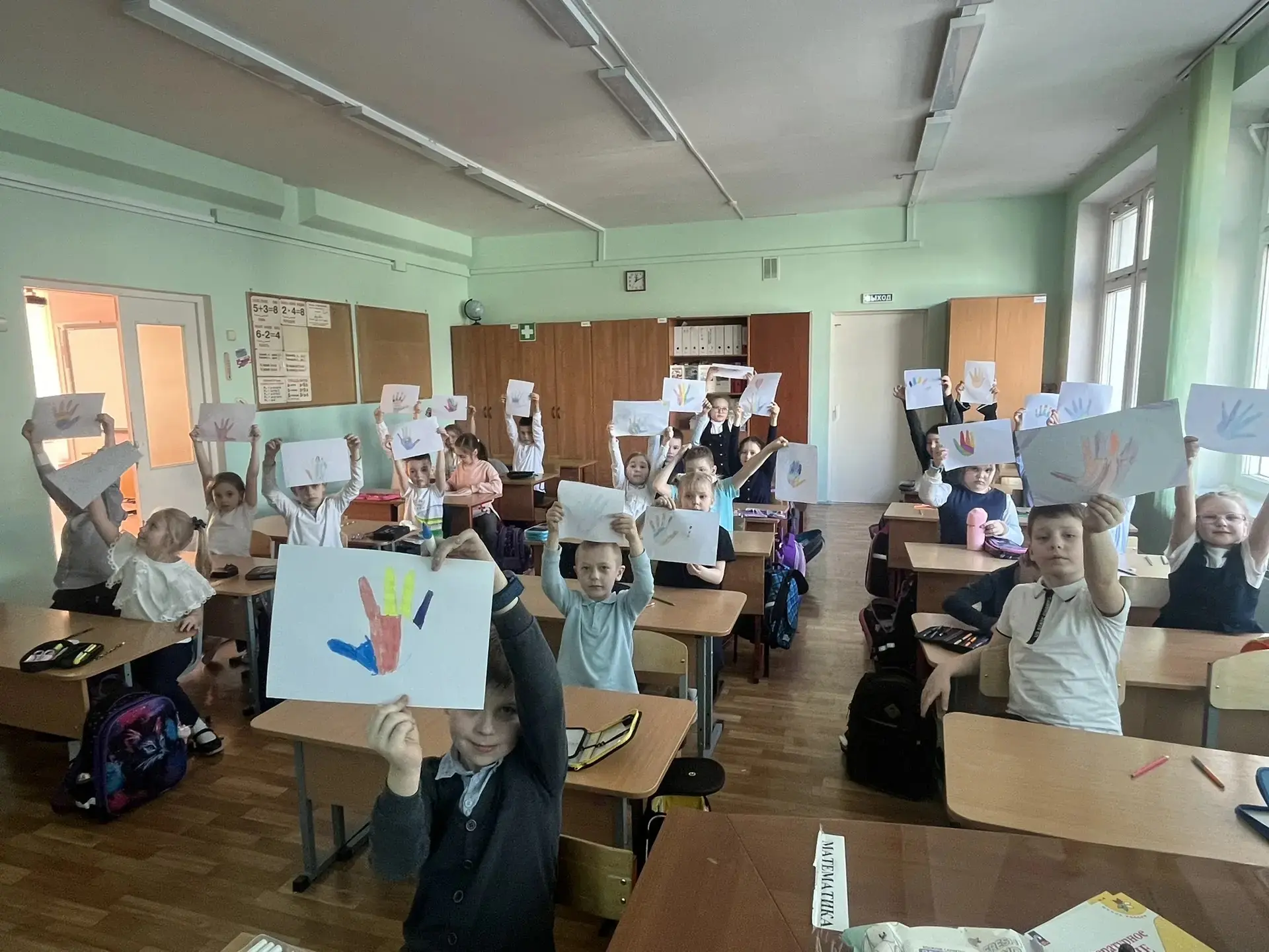 Уроки доброты для самых маленьких ☀️  👋 В нашей школе прошло познавательное занятие для первоклассни