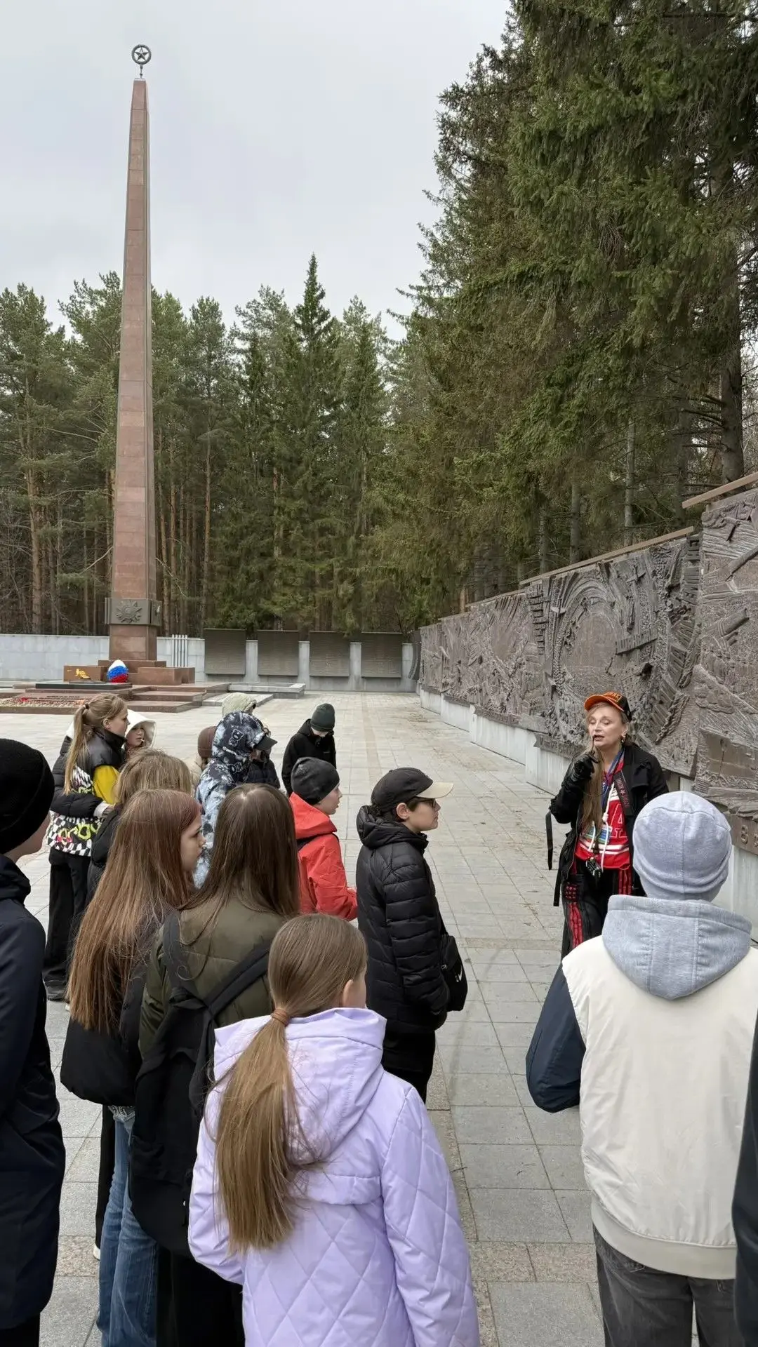 «Мы помним. Мы гордимся. Наследники Победы» В преддверии 9 мая наши ребята из МАОУ – СОШ № 25 отправ