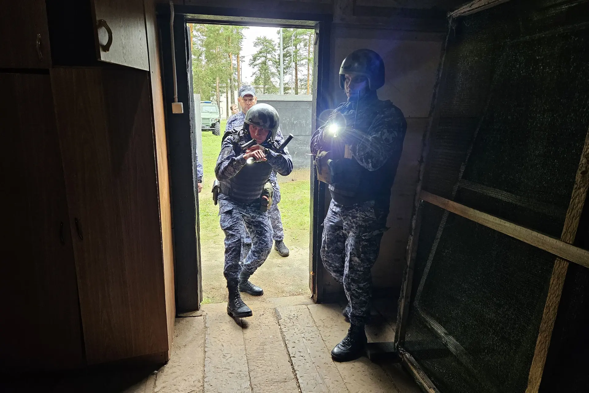 🚔В Санкт-Петербурге определили лучших сотрудников вневедомственной охраны Росгвардии из 11 регионов
