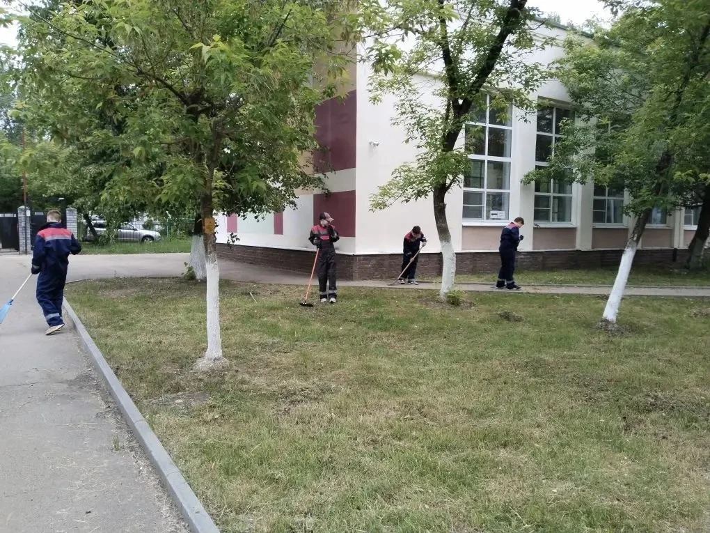 1️⃣ июня 2026 года, на базе нашей школы стартовала рабочая смена трудовой бригады «Ураг...