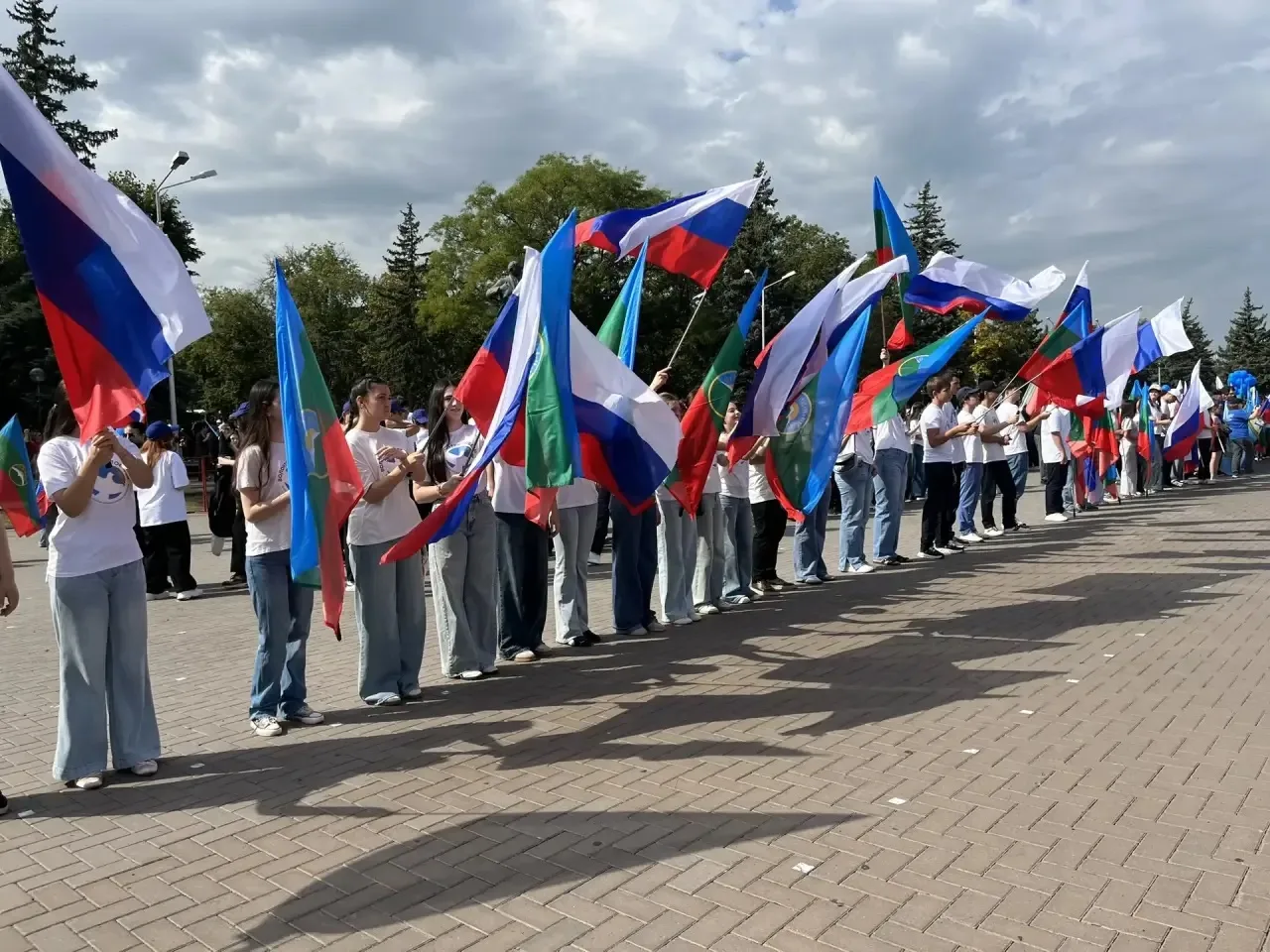 Сегодня наша гимназия стала частью большого праздника — Дня города и Республики!
