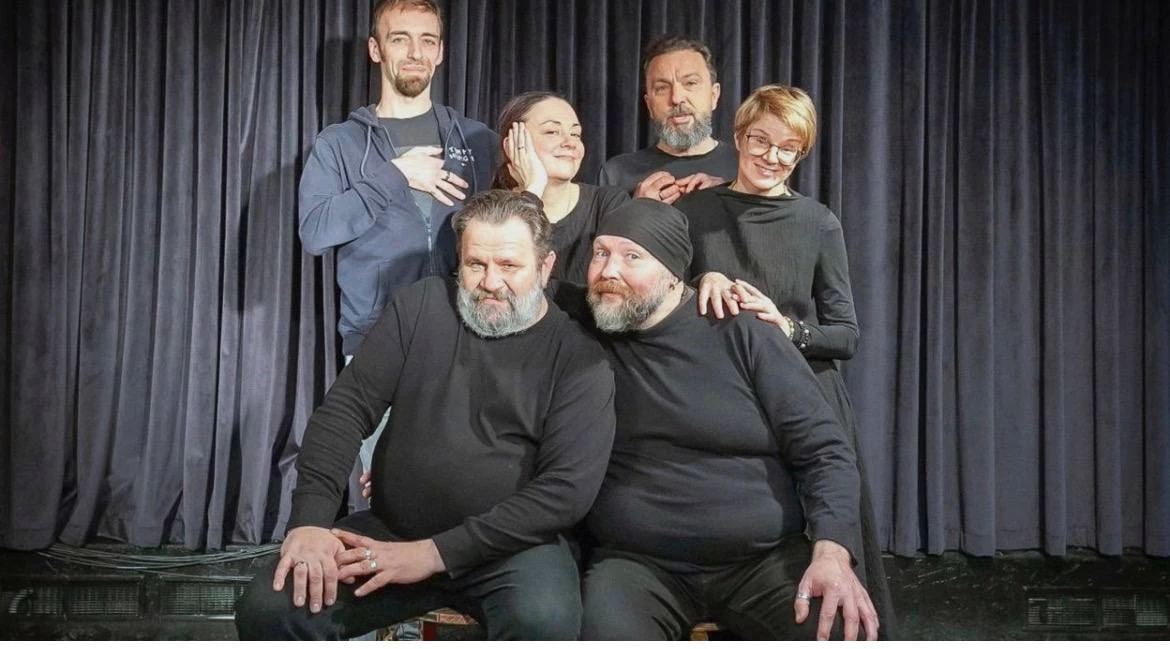 🎭 Плейбэк-перформанс в ММКЦ — актёры играют истории из зрительного зала 27 августа

Импровизационны