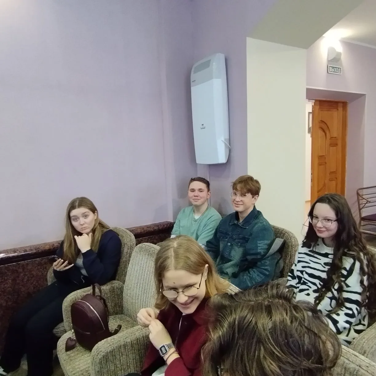 Сегодня   прошла очередная встреча-дискуссия «ПРО медицину из первых уст» для 10-11 классов в УГМУ, 