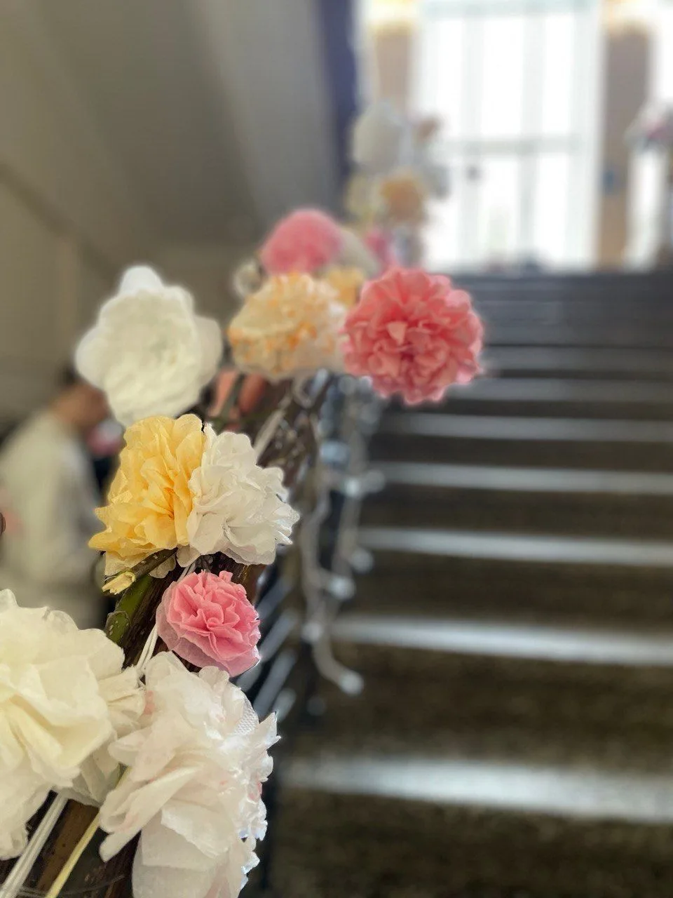 На улице - снег, а в корпусах УлГУ - весна 🌷🌷🌷