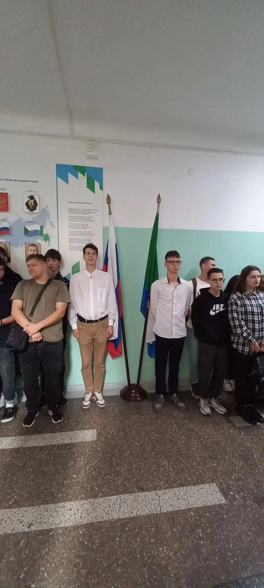 Каждый понедельник в нашем техникуме проходит торжественная линейка поднятия флага 🇷🇺...
