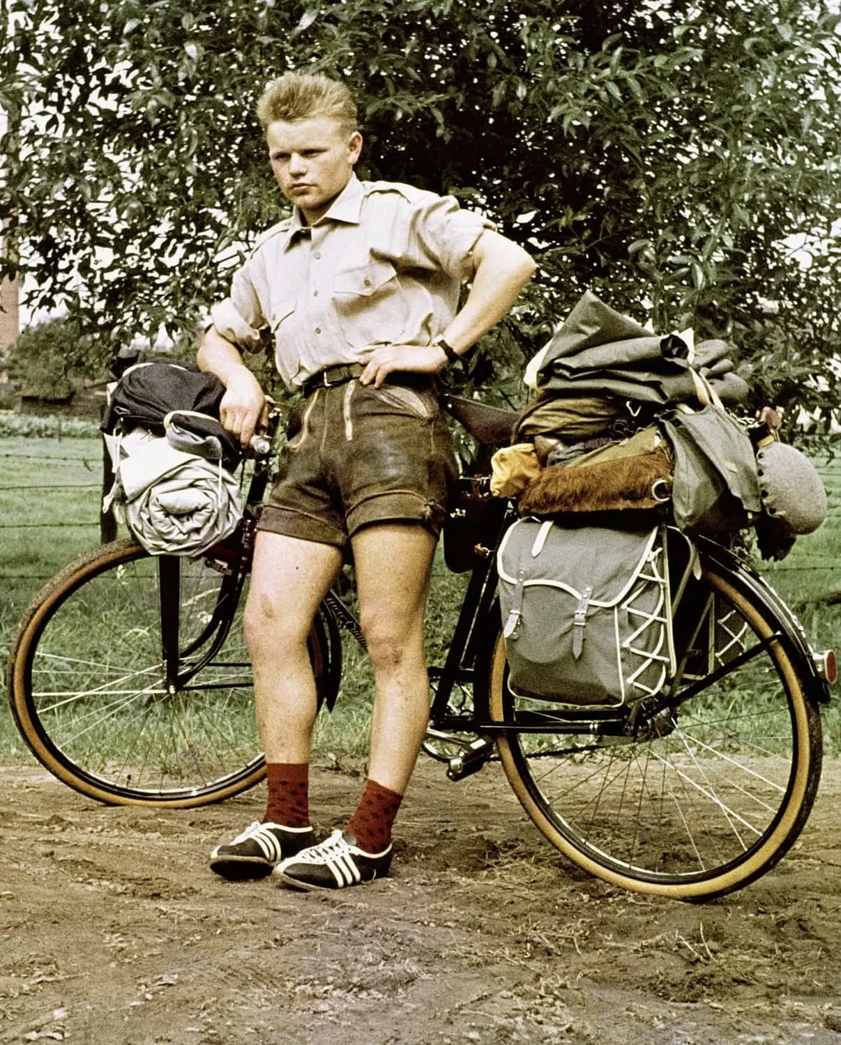 Это Хайнц Штюкке, и больше 50 лет он провёл в велопутешествии.
