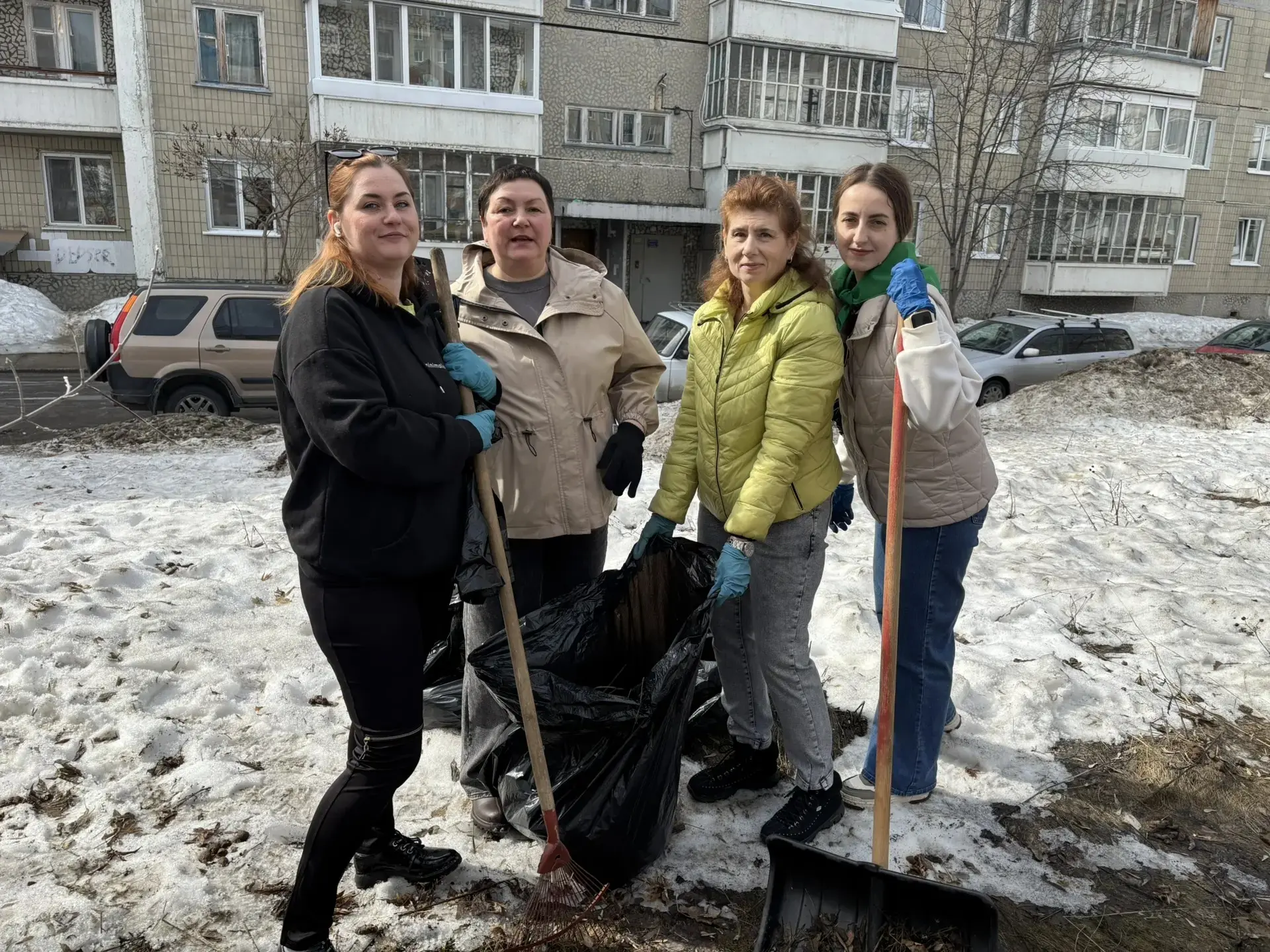 🔥Сегодня, 25 апреля, проходит Всероссийский субботник. Сотрудники нашего детского сада с большим эн