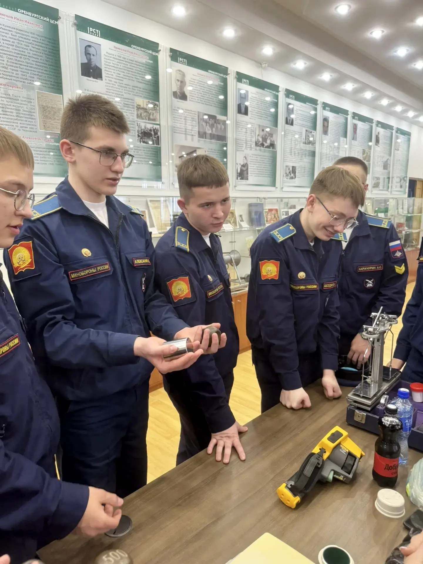 Эталоны, дефектоскопы и энцефалографы: президентские кадеты в Центре стандартизации.  В ФБУ "Оренбур