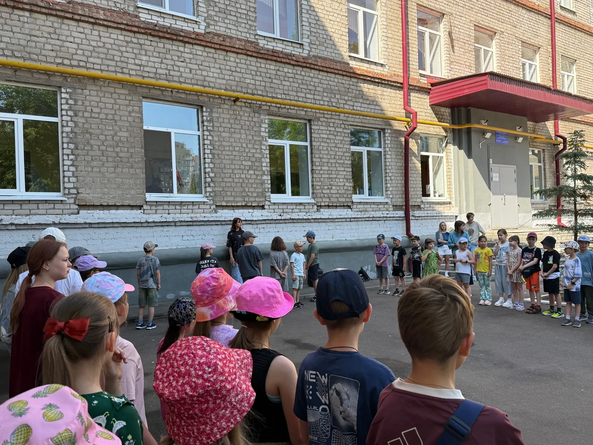 Вот и пролетела еще одна яркая неделя в лагере «Юный патриот». Она была похожа на калейдоскоп: столь