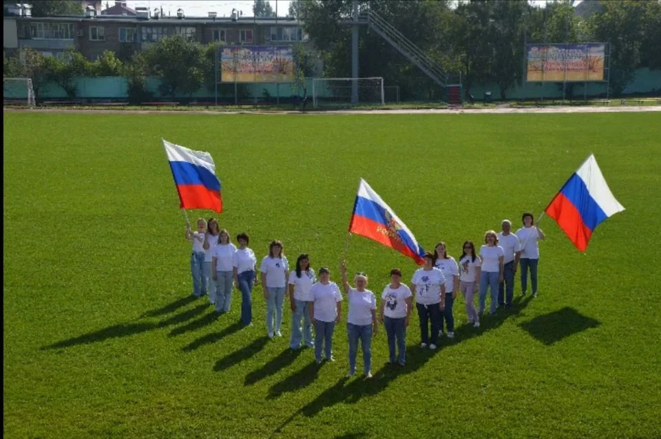 От коллектива Комплексного центра социального обслуживания населения г. Сорочинска позд...