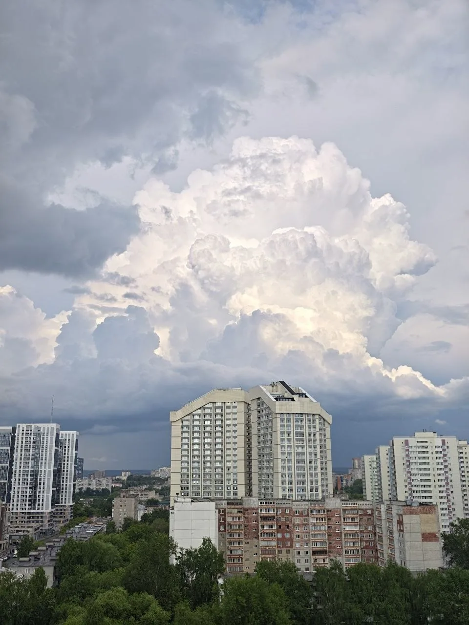 Небо над городом! 

📷 Родион Балков

Подпишись max.ru/vikiperm