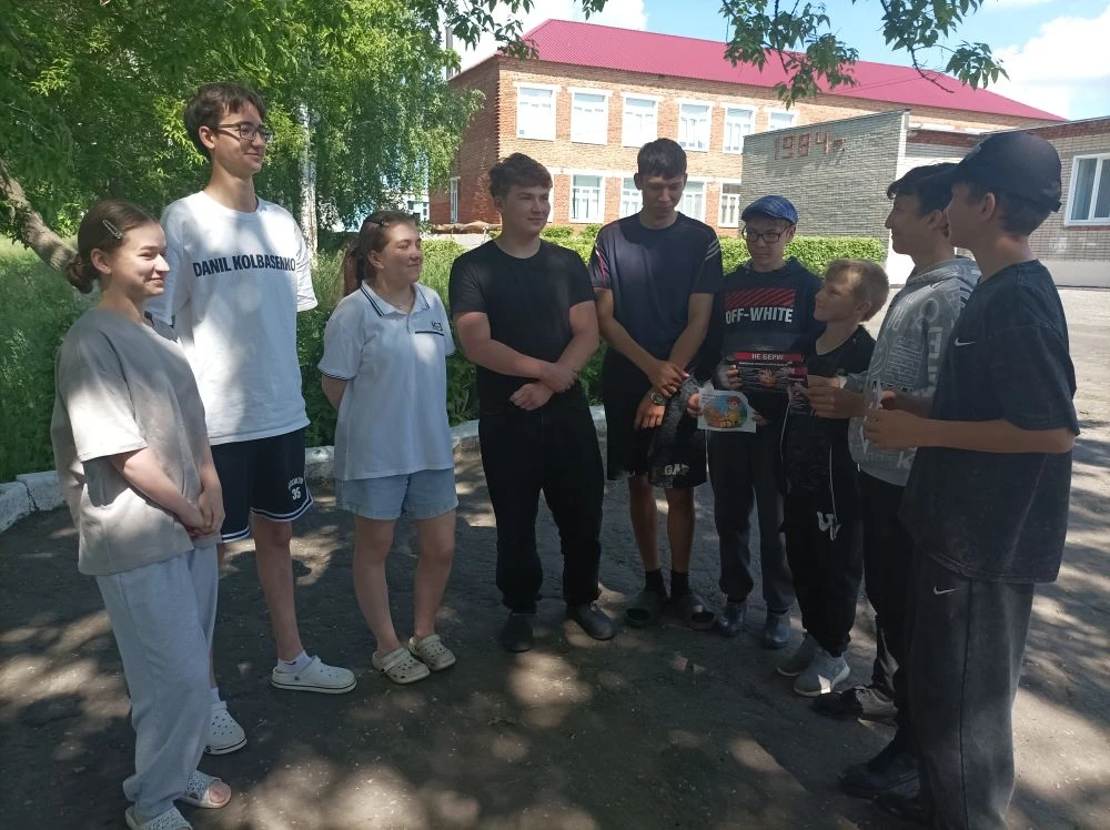 🚫 Наше здоровье — в наших руках: в школе села Кикино прошла антинаркотическая акция