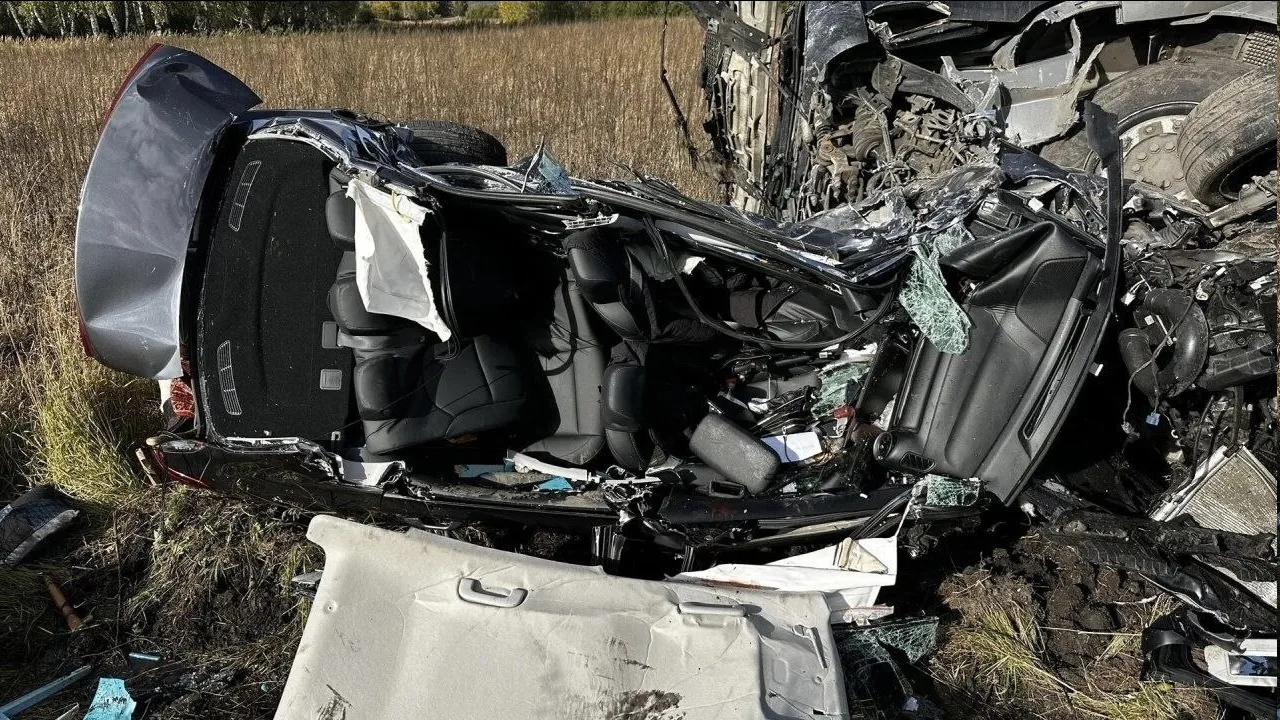Два человека погибли в тройном ДТП на трассе «Сибирь»