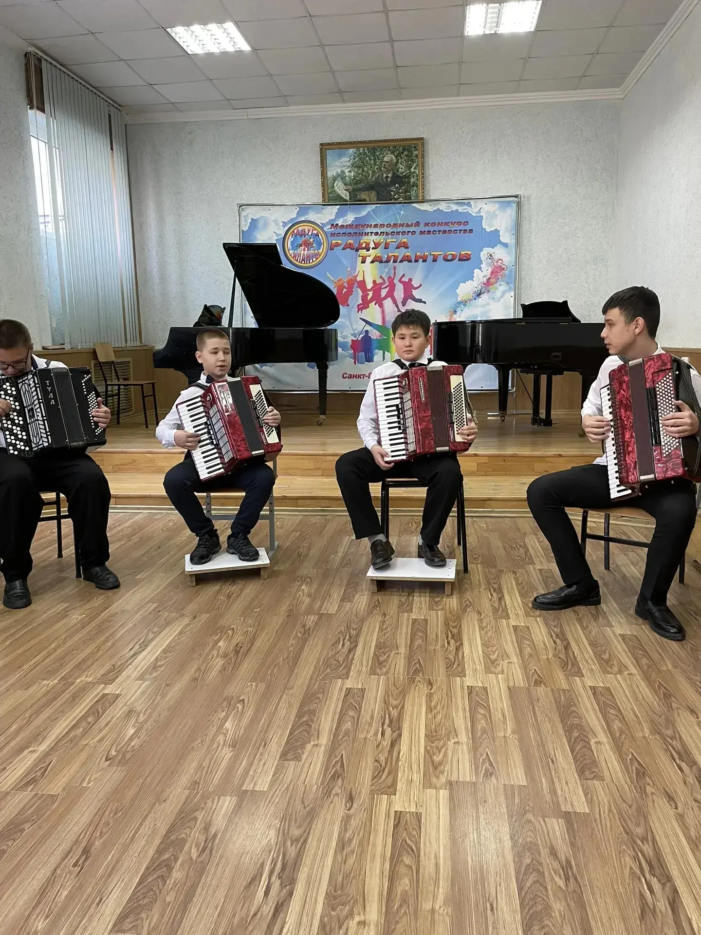 Гордость Володарского: триумф на «Радуге талантов»!  От лица всего педагогического коллектива и адми