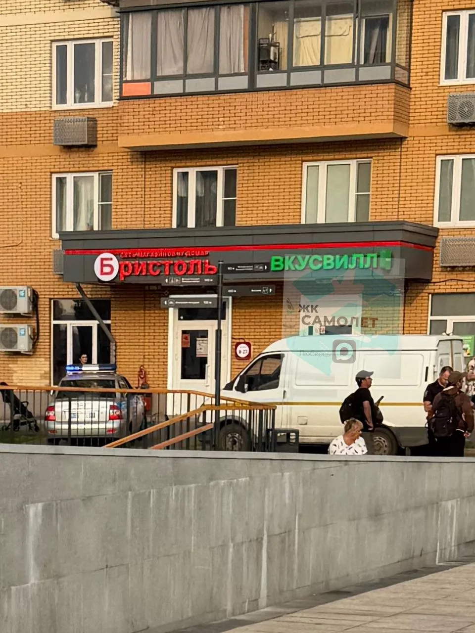 🌃Рейд в парке, вчера много выписали штрафов за распитие спиртных напитков. 
И некоторых забрали в о